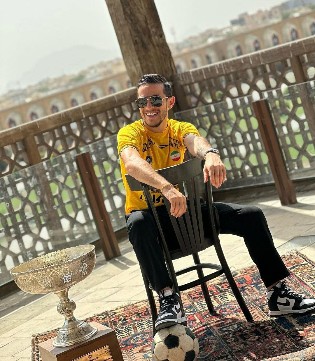 والپیپر فرشاد احمدزاده