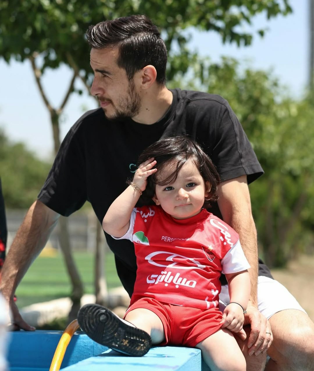 فرزند فرشاد احمدزاده